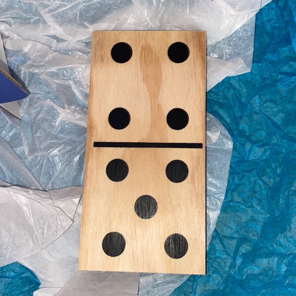 GIANT DOMINOES - Picture 4 of 4